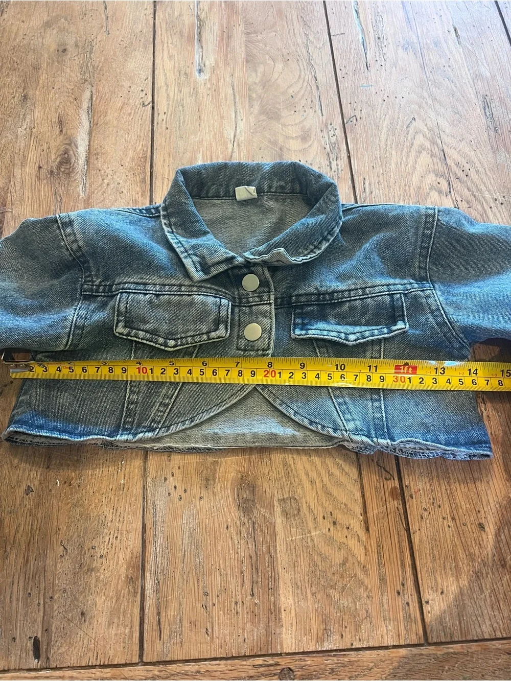 Cropped Kids Denim Jacket 4T Light Blue Snap Bottons front pockets Stylish kids